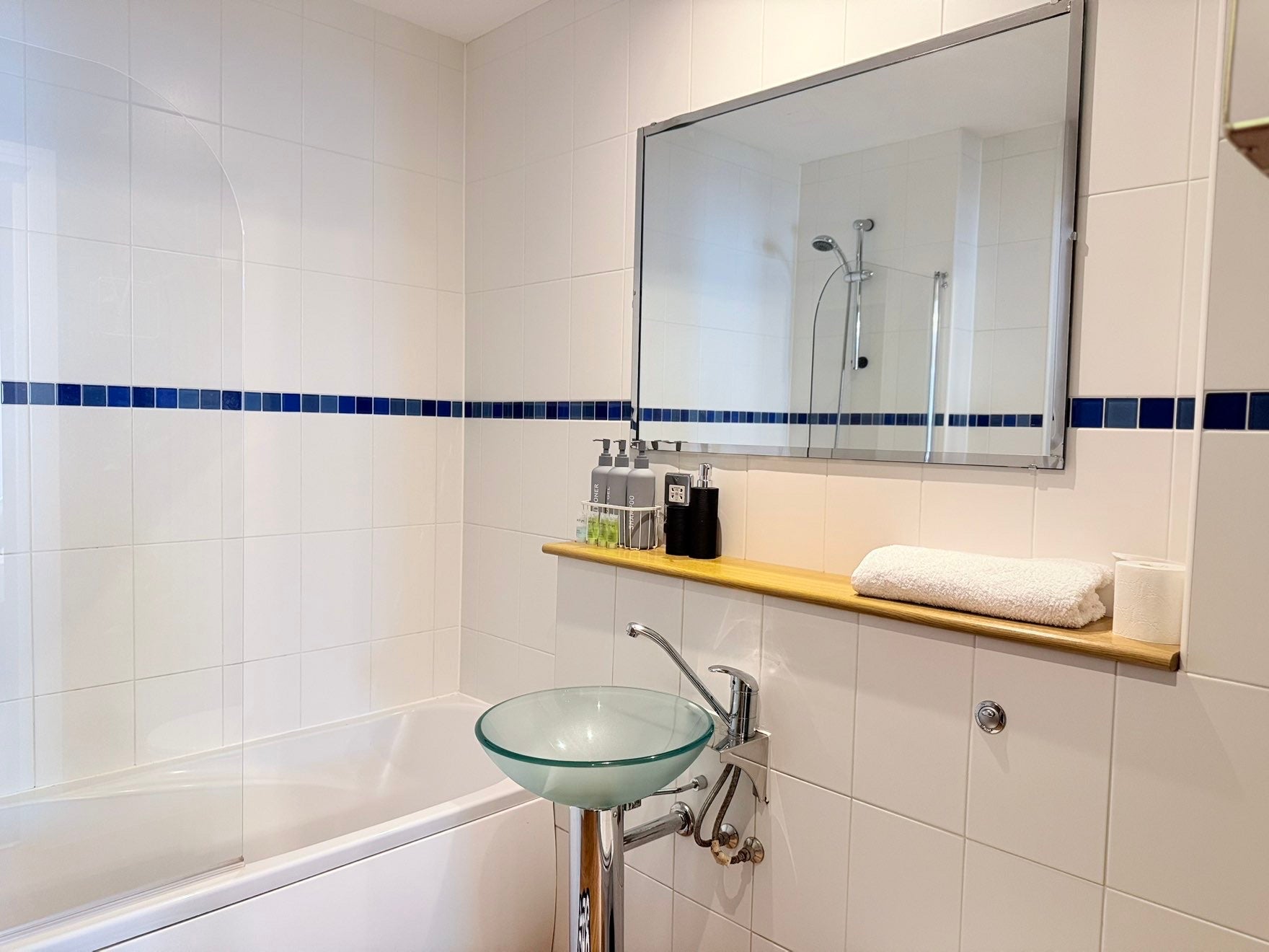 PostBox Apartments in Birmingham City Centre Near Birmingham Canal