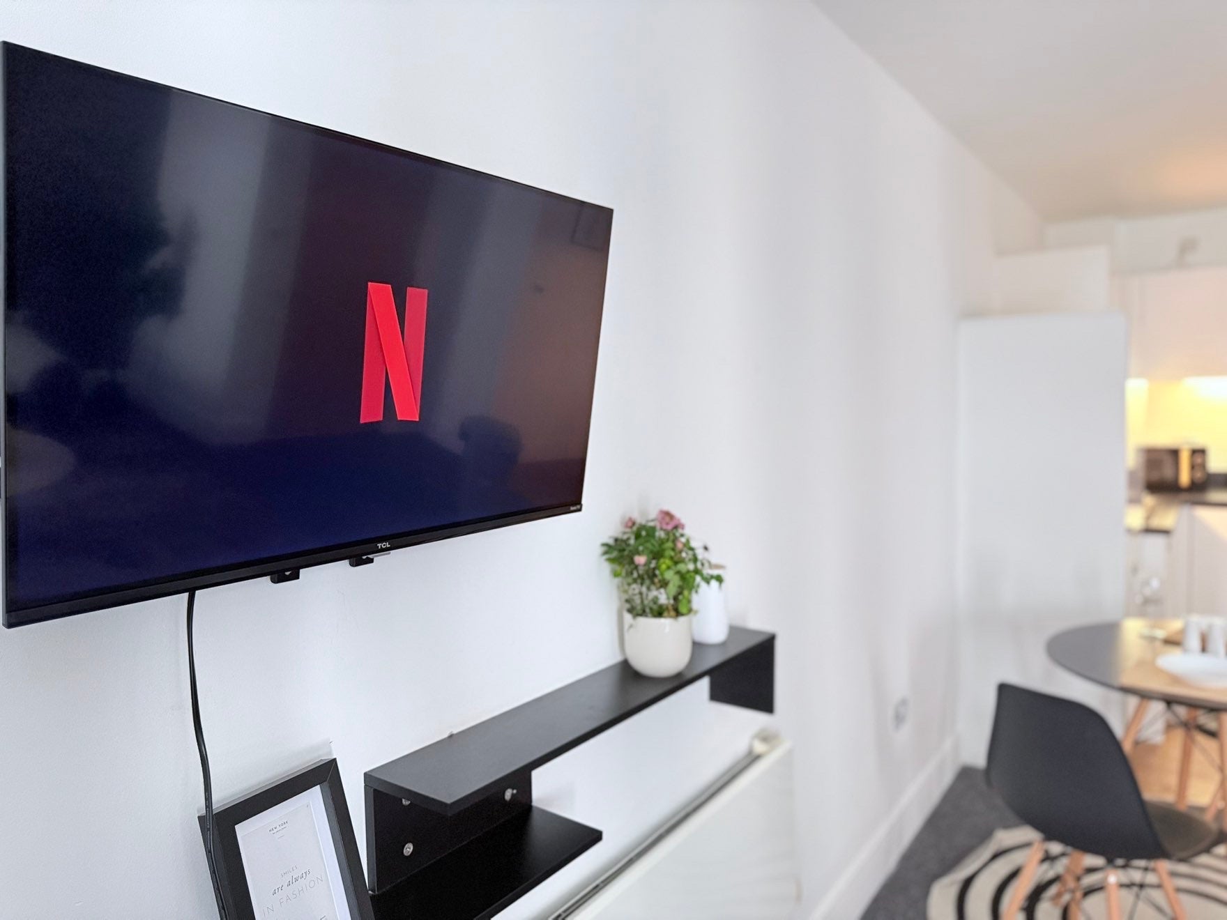 PostBox Apartments in Birmingham City Centre Near Birmingham Canal