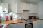 Modern 3 Bed House Near The O2 | Free Parking