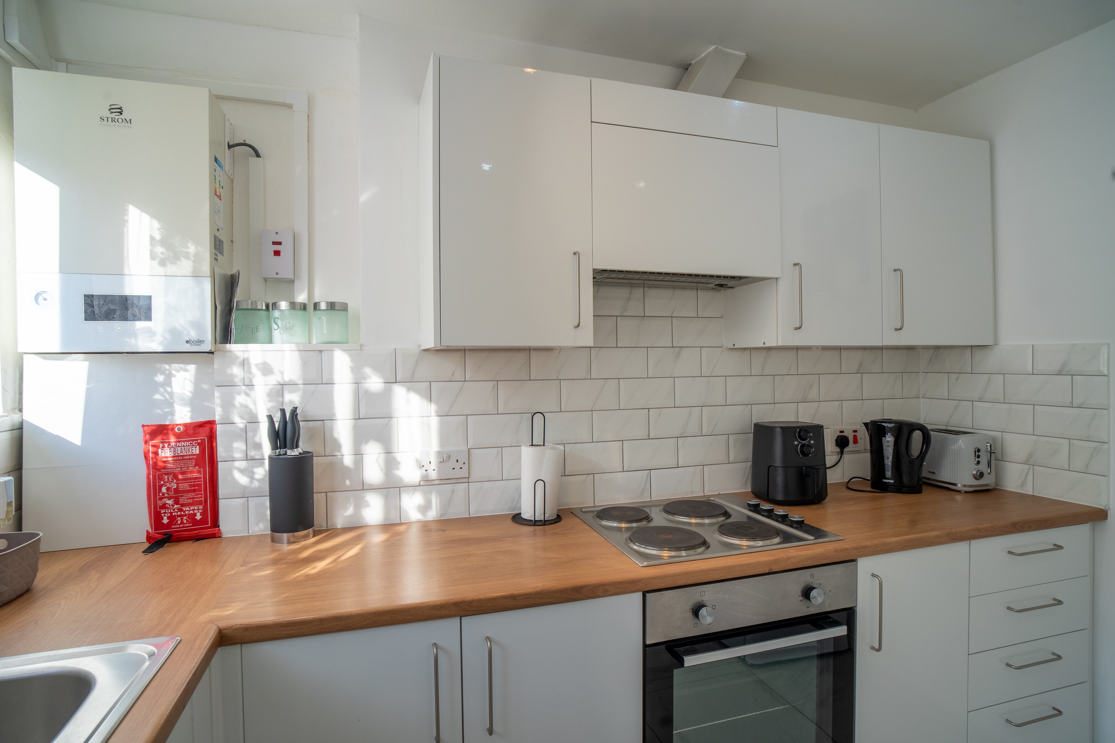 Modern 3 Bed House Near The O2 | Free Parking