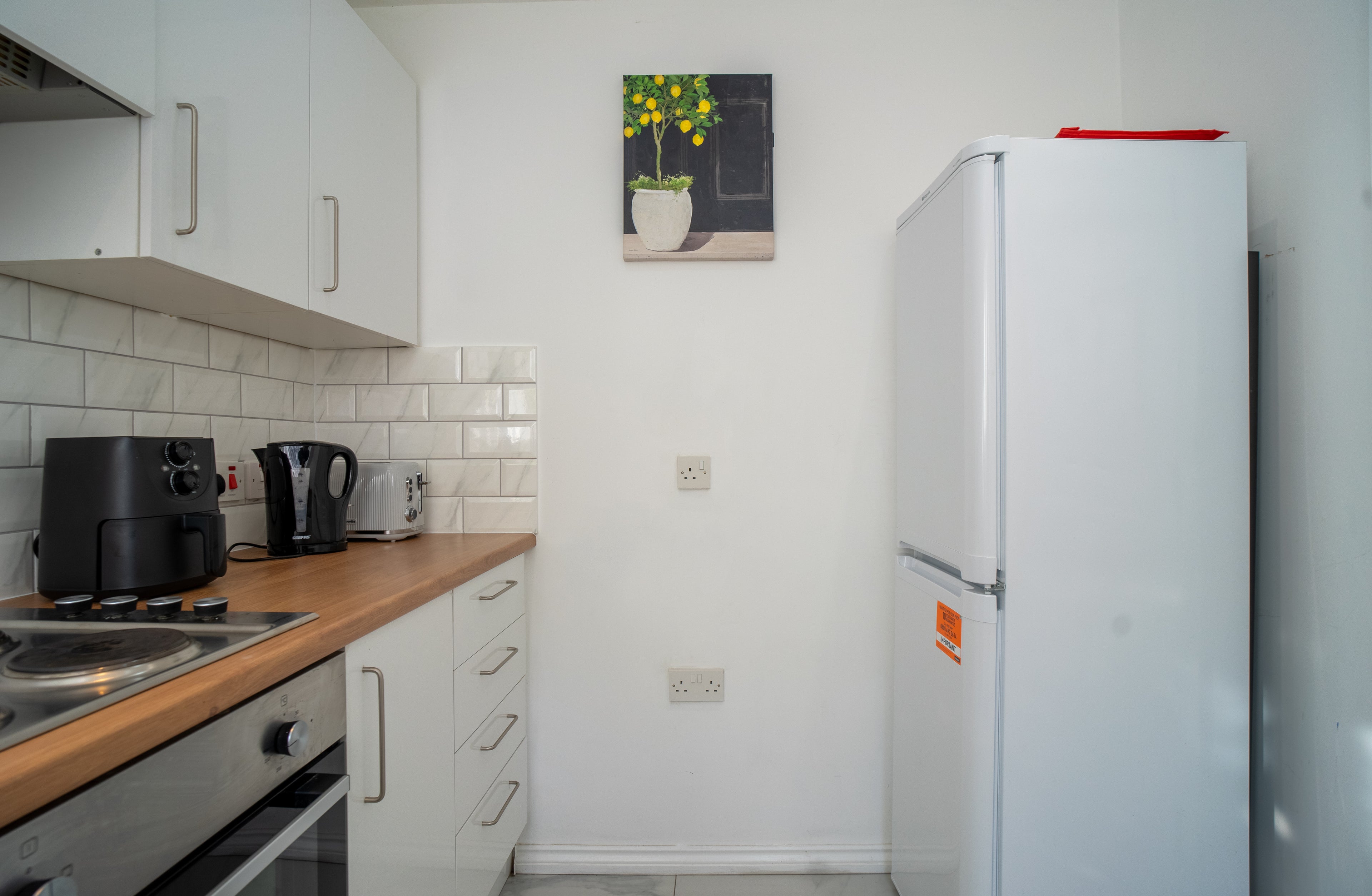 Modern 3 Bed House Near The O2 | Free Parking