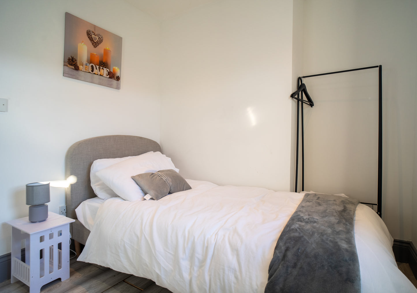 Modern 3 Bed House Near The O2 | Free Parking