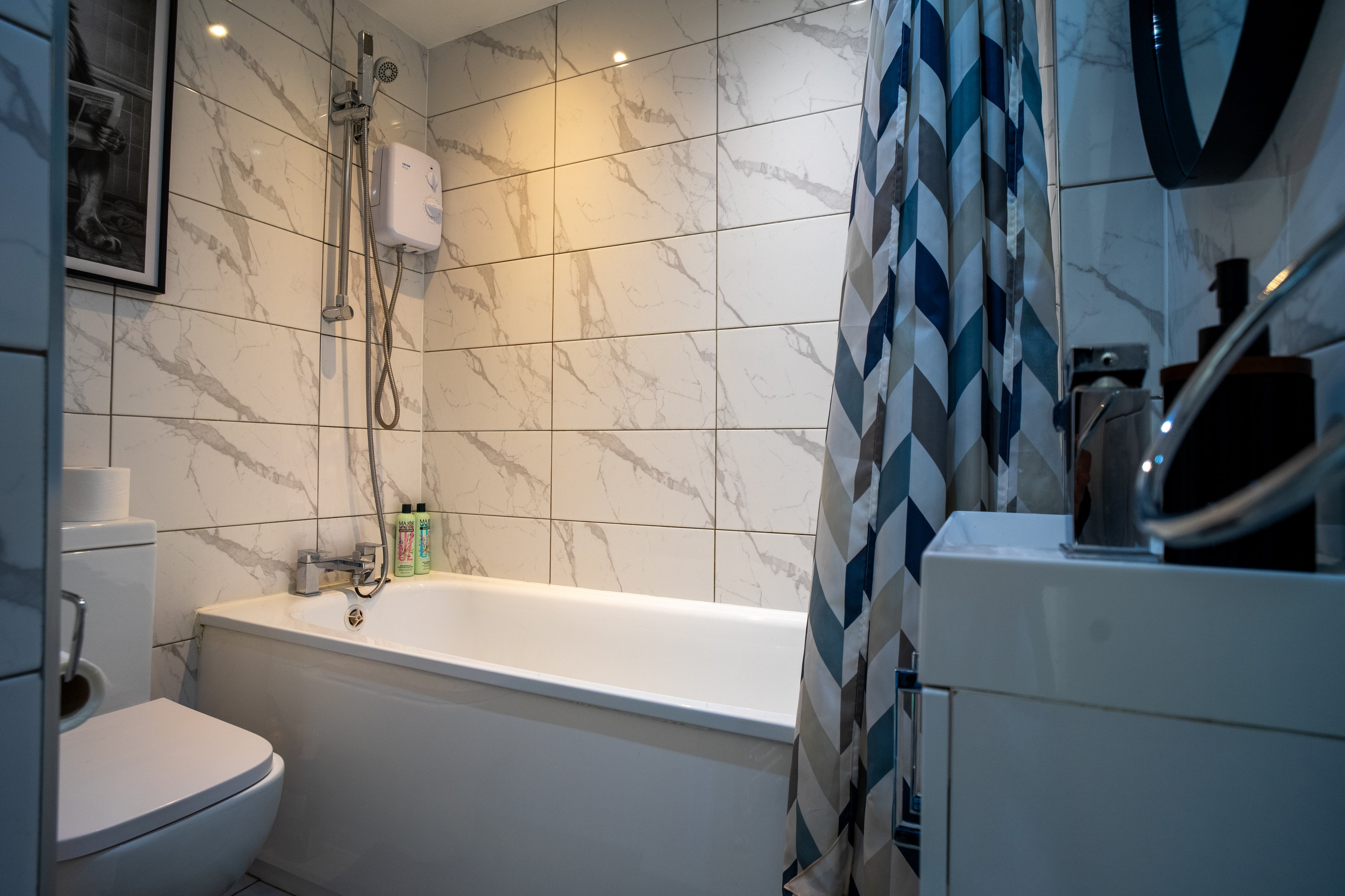 Modern 3 Bed House Near The O2 | Free Parking