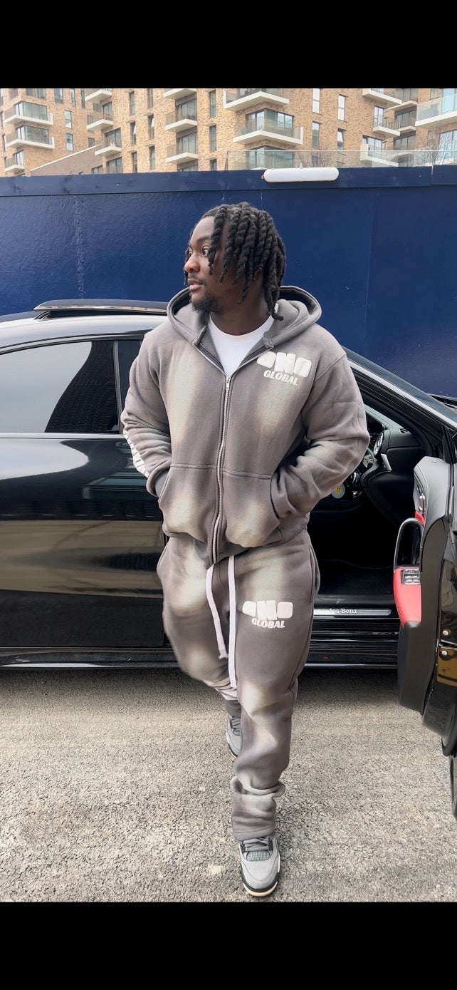 Onlineneveroff: Flared Tracksuit