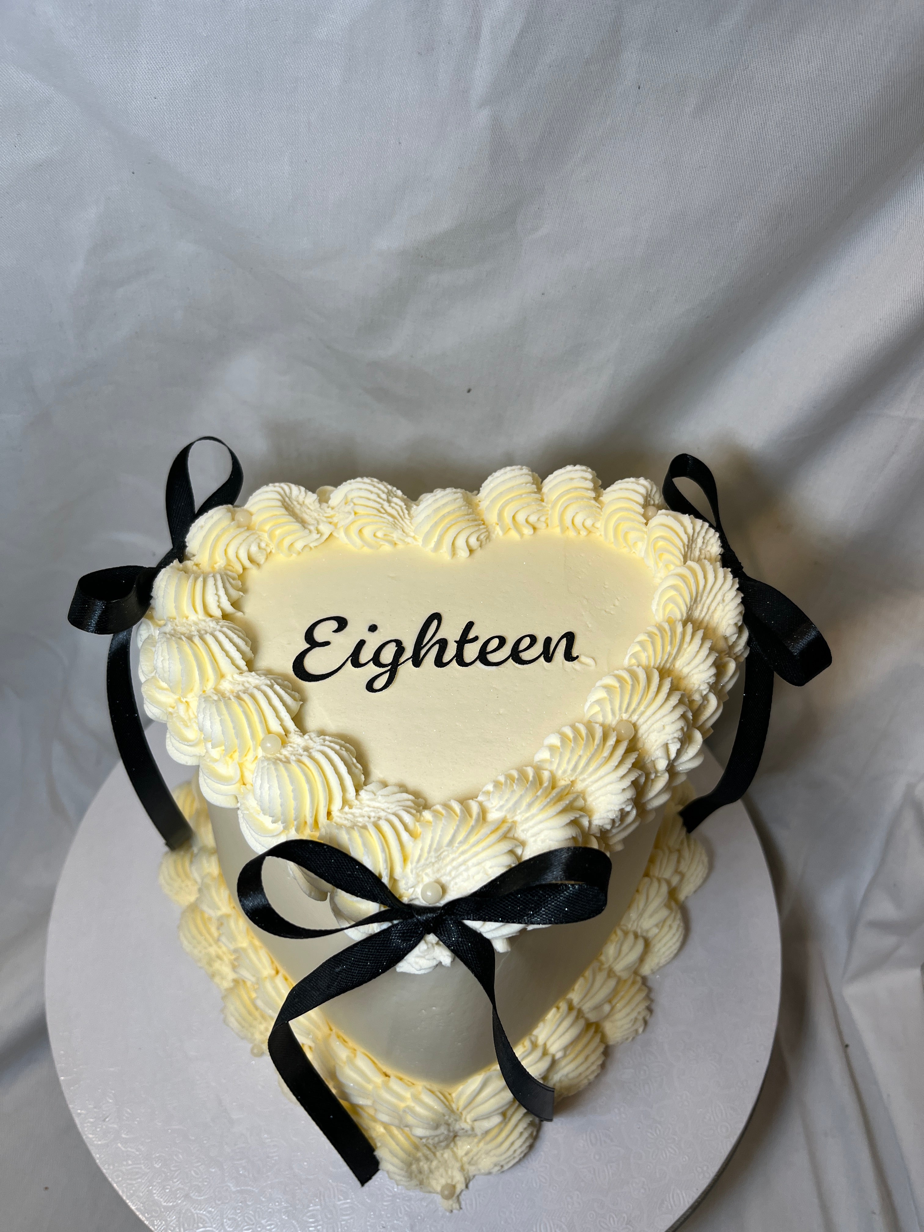 Baked by Amarachi (cakes)